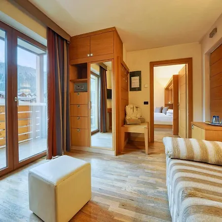 Mota Hotell 4*