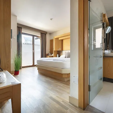 Hotell Mota 4*